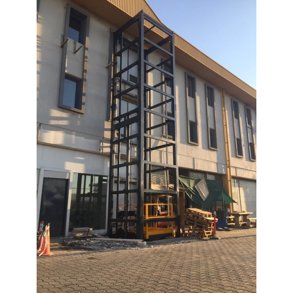 Economic Hydraulic Goods Lift